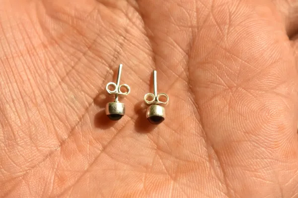 Red_Garnet_925_Sterling_Silver_Round_Cabochon_Studs_For_Women