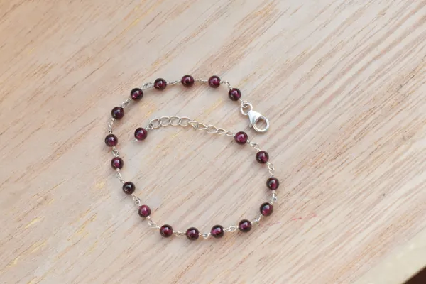 Red_Almandine_Garnet_Sterling_Silver_Beaded_Chain_Bracelet