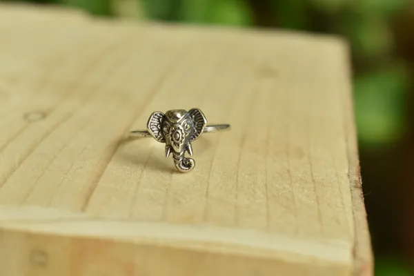 Silver_Oxidised_Sterling_Silver_Ganesha_Motif_Ring