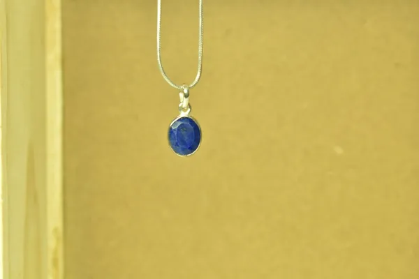Blue_925_Sterling_Silver_Oval_Lapis_Lazuli_Pendant