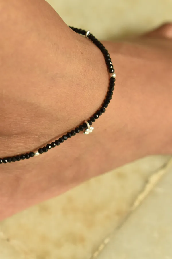 Black_Spinel_Sterling_Silver_Beaded_Charm_Anklet_For_Women