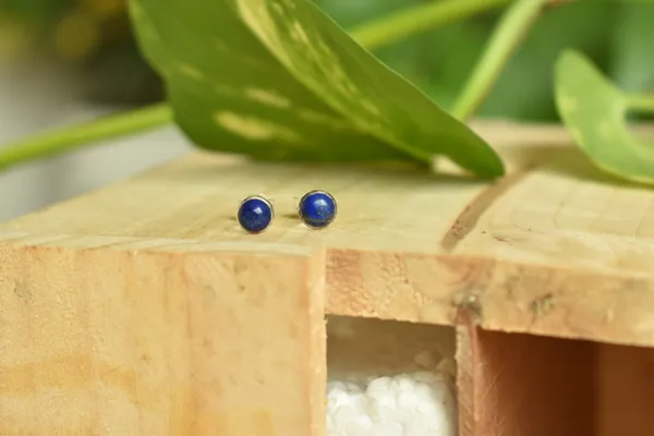 Blue_Lapis_Lazuli_925_Sterling_Silver_Round_Cabochon_Studs_For_Women