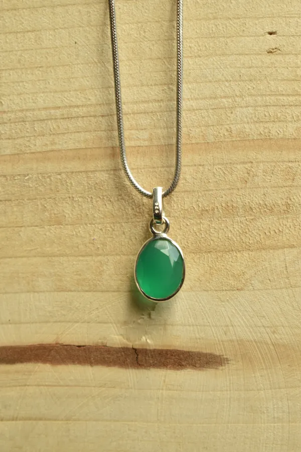 Green_Onyx_925_Sterling_Silver_Oval_Pendant_Unisex