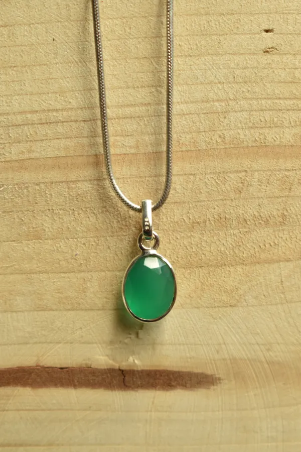 Green_Onyx_925_Sterling_Silver_Oval_Pendant_Unisex