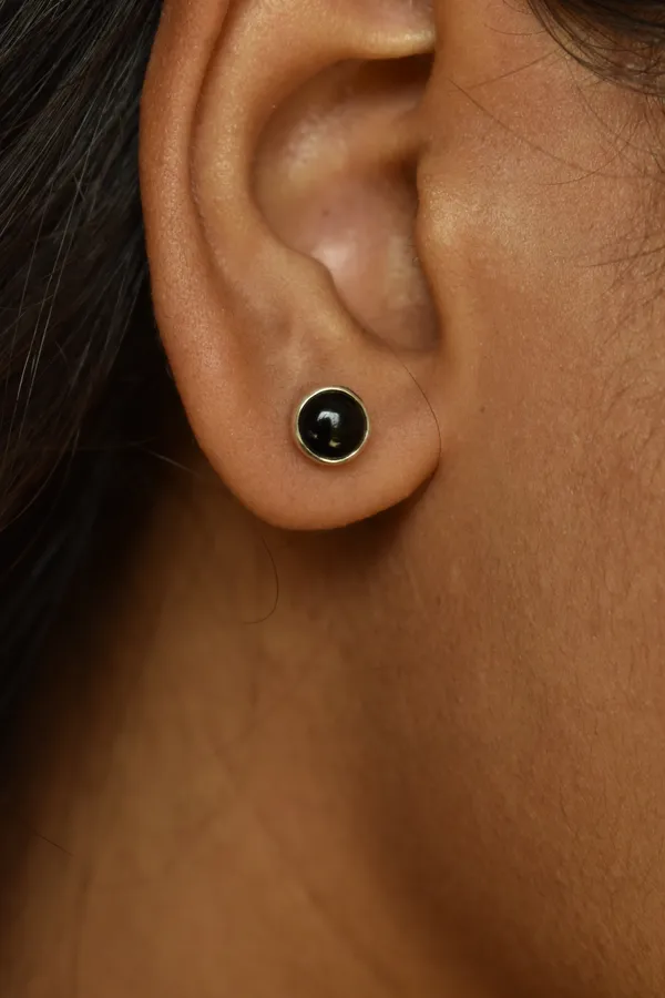 Black_Spinel_Sterling_Silver_Round_Cabochon_Stud_Earrings_For_Women