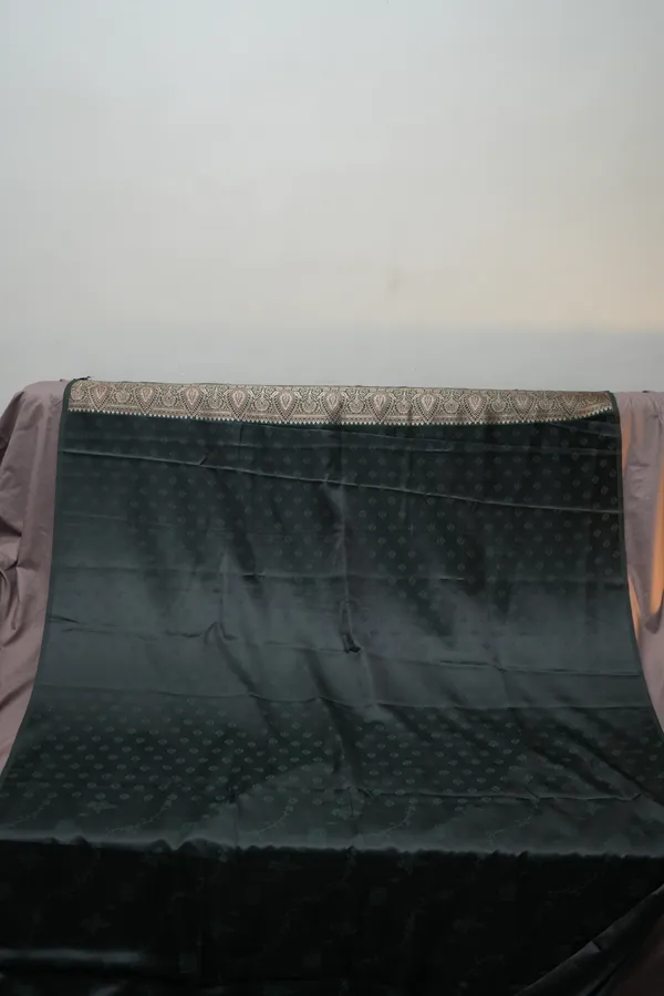 Green-mashru_silk_katan_tanchoi_silk_saree