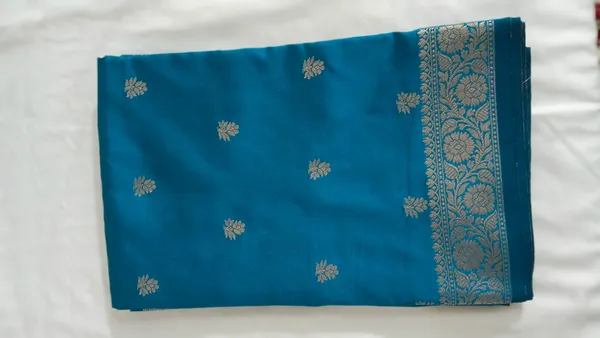 Blue_Woven_Traditional_Saree_for_Women