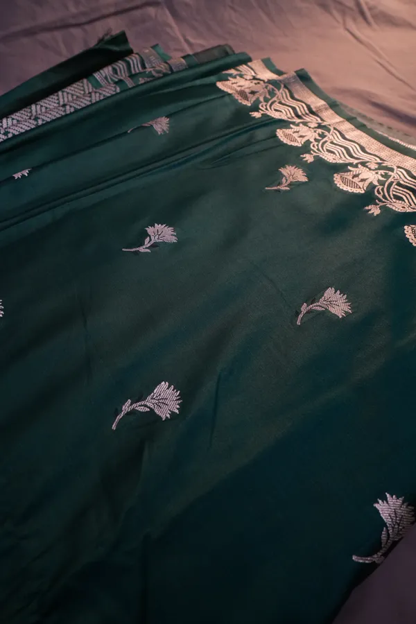 Green-mashru_silk_katan_tanchoi_silk_saree