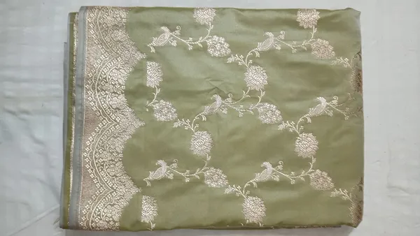 Green_Silk_Woven_Saree_for_Women