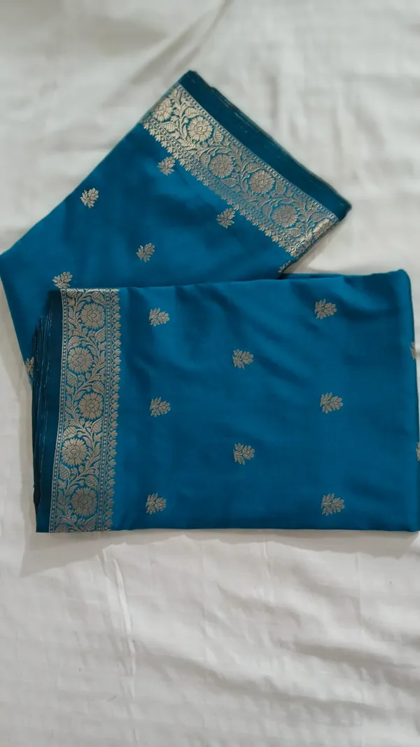 Blue_Woven_Traditional_Saree_for_Women