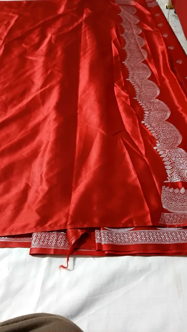 Red_Silk_Zari_Saree_for_Women