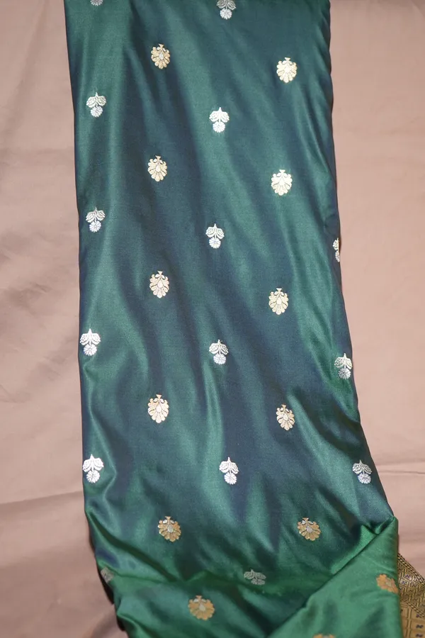 Green-mashru_silk_katan_tanchoi_silk_saree