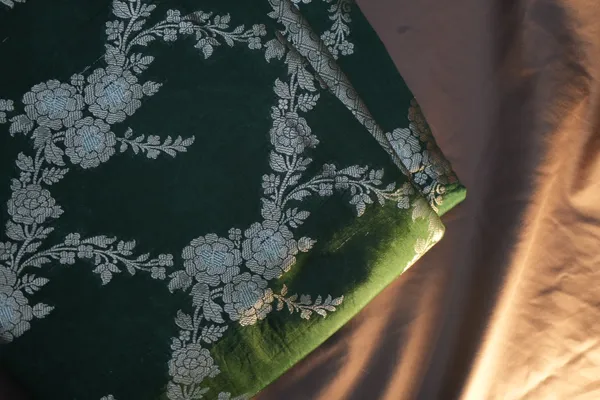 Green-mashru_silk_katan_tanchoi_silk_saree
