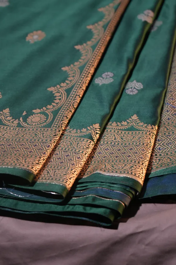 Green-mashru_silk_katan_tanchoi_silk_saree