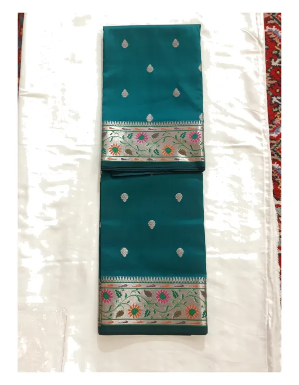 Teal_Traditional_Floral_Border_Saree_for_Women