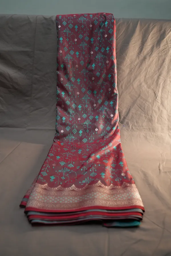 Maroon,_Teal-mashru_silk_katan_tanchoi_silk_saree