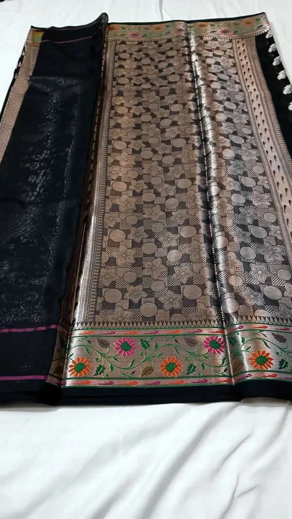 Brown_Woven_Traditional_Saree_for_Women