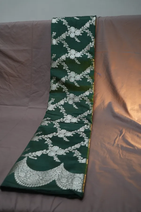 Green-mashru_silk_katan_tanchoi_silk_saree