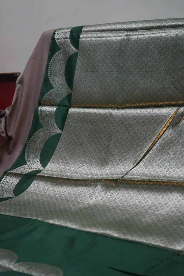 Green-mashru_silk_katan_tanchoi_silk_saree