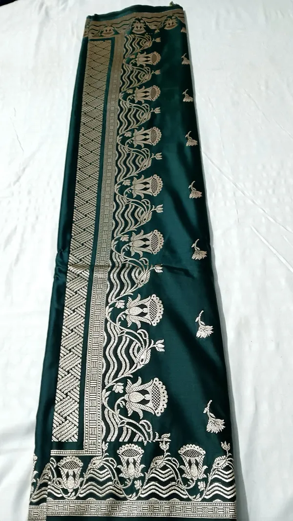 Teal_Silk_Floral_Zari_Saree_for_Women