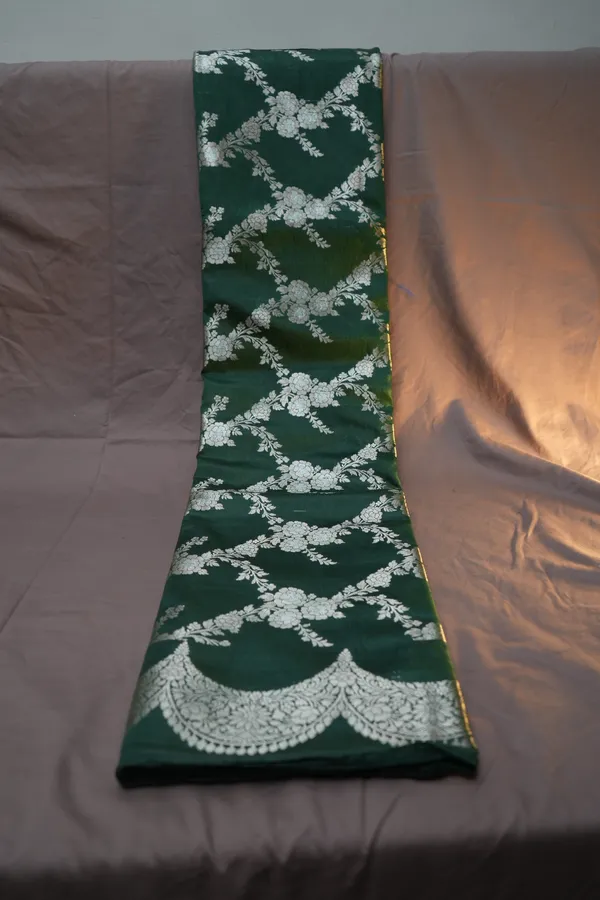 Green-mashru_silk_katan_tanchoi_silk_saree