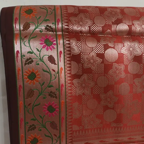 Maroon_Woven_Floral_Border_Saree_for_Women