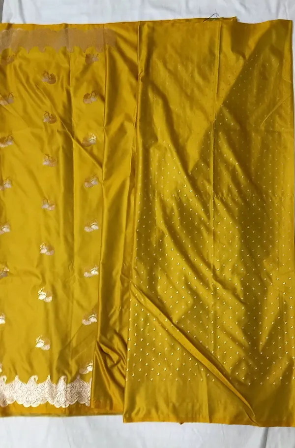 Mustard_Woven_Saree_for_Women