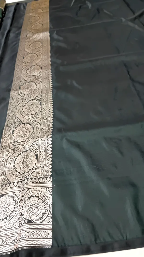 Teal_Silk_Floral_Zari_Saree_for_Women