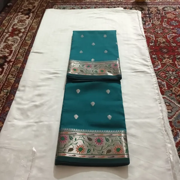 Teal_Traditional_Floral_Border_Saree_for_Women