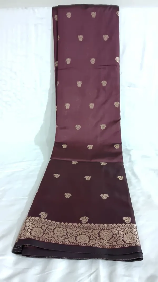 Maroon_Woven_Ethnic_Saree_for_Women