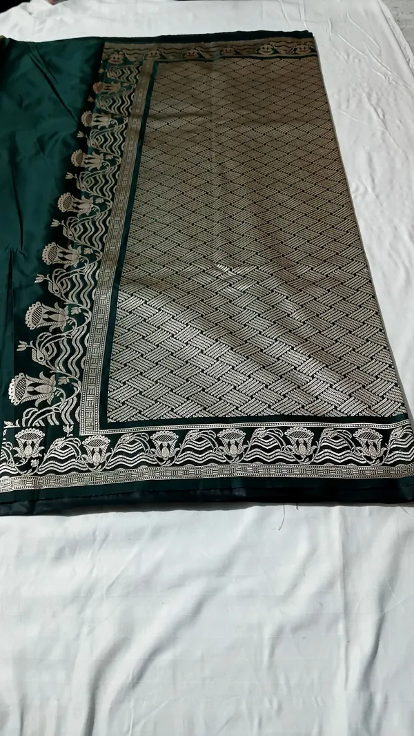 Teal_Silk_Floral_Zari_Saree_for_Women