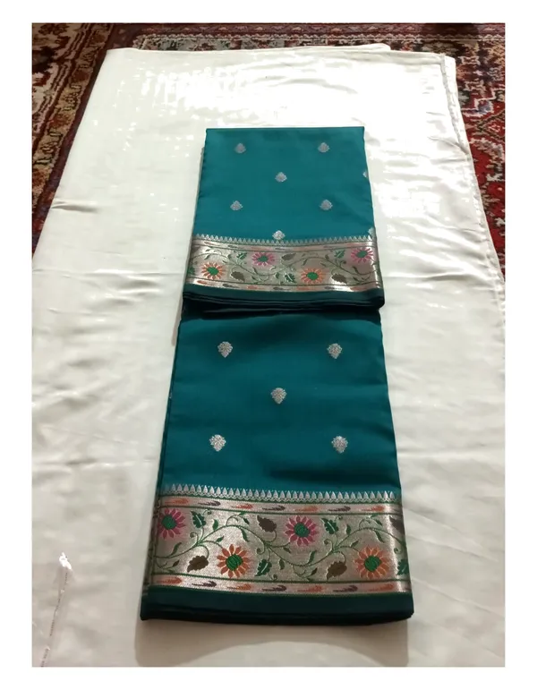 Teal_Traditional_Floral_Border_Saree_for_Women