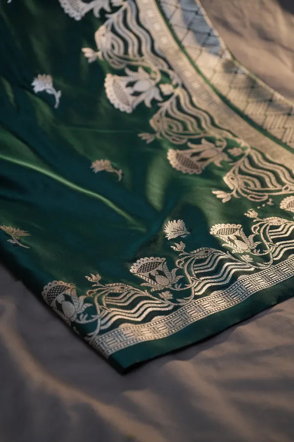 Green-mashru_silk_katan_tanchoi_silk_saree