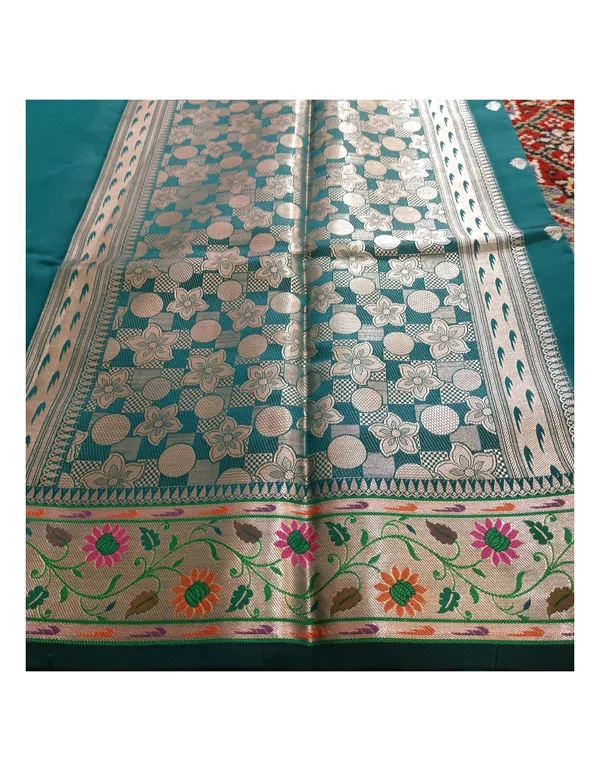 Teal_Traditional_Floral_Border_Saree_for_Women