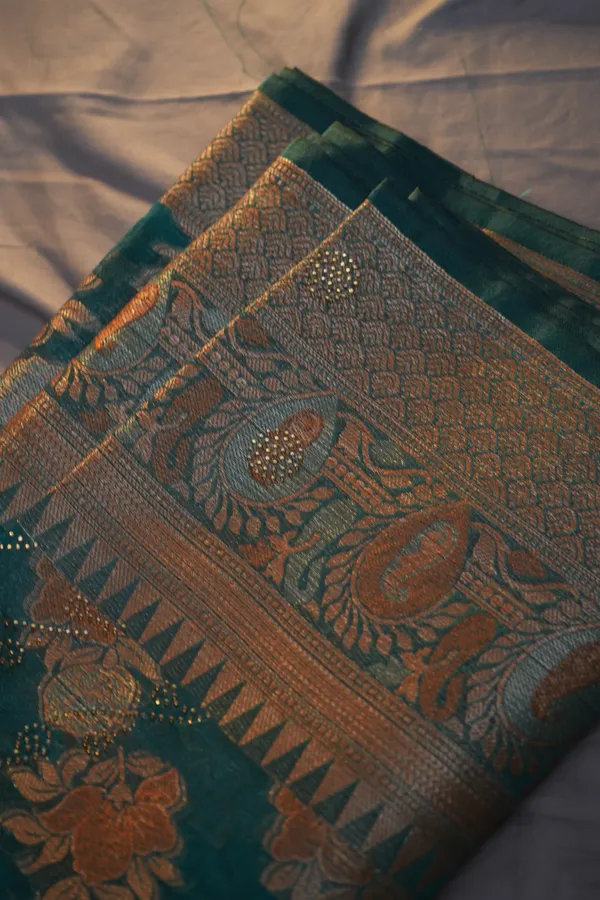 green_-banarasi_silk_saree