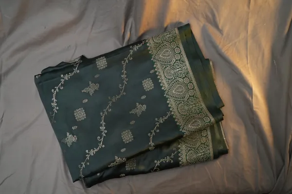 Green-mashru_silk_katan_tanchoi_silk_saree
