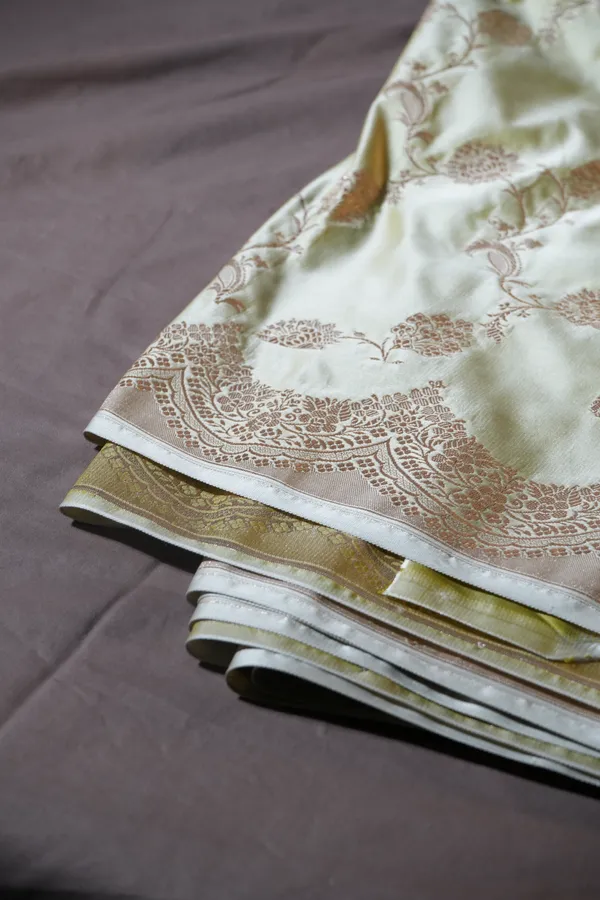 Green-mashru_silk_katan_tanchoi_silk_saree