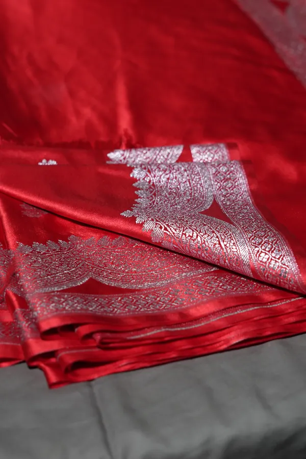 Red-mashru_silk_katan_tanchoi_silk_saree