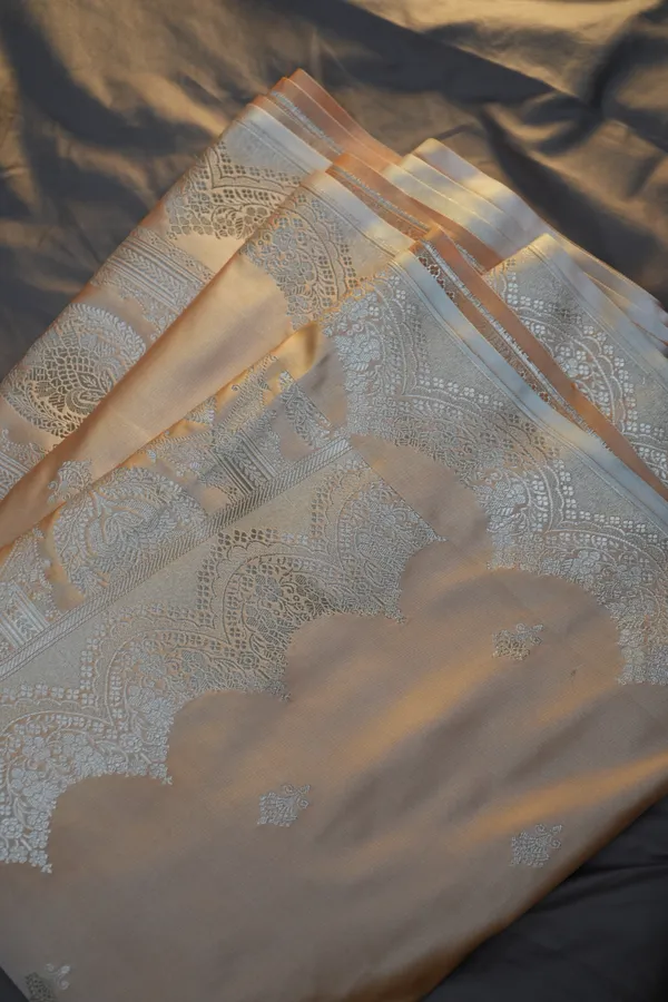 beige_-mashru_silk_katan_tanchoi_silk_saree