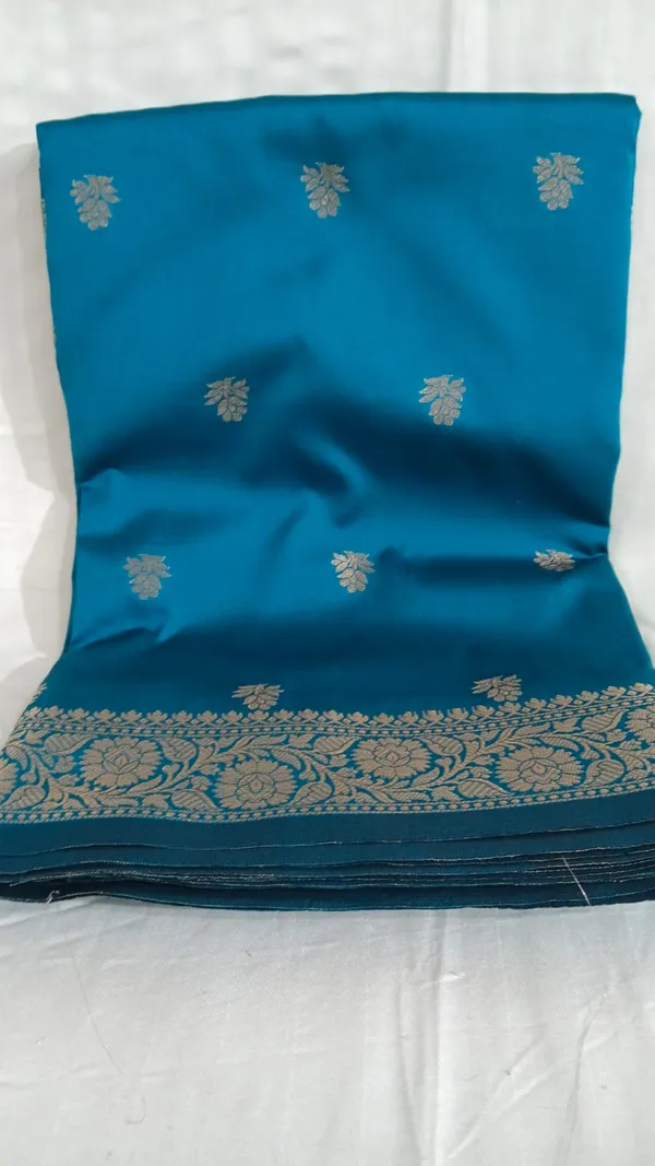 Blue_Woven_Traditional_Saree_for_Women
