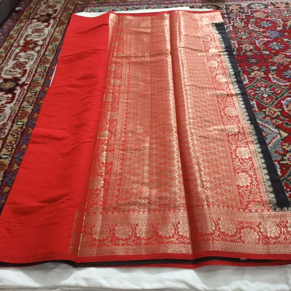 Black_Woven_Traditional_Saree_for_Women