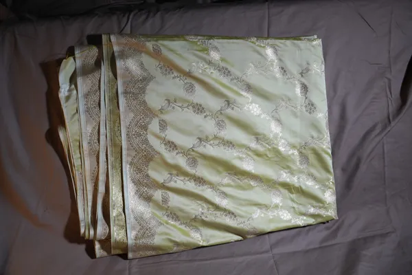 Green-mashru_silk_katan_tanchoi_silk_saree