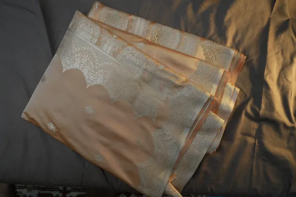 beige_-mashru_silk_katan_tanchoi_silk_saree