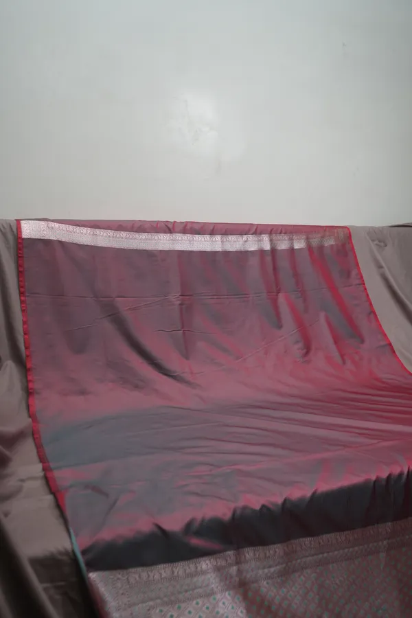 Maroon,_Teal-mashru_silk_katan_tanchoi_silk_saree
