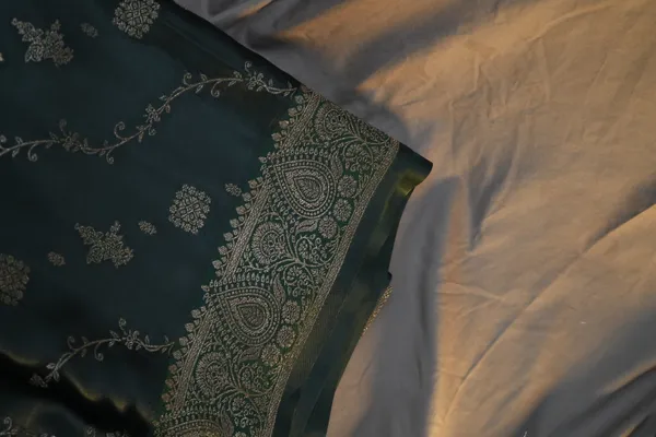 Green-mashru_silk_katan_tanchoi_silk_saree