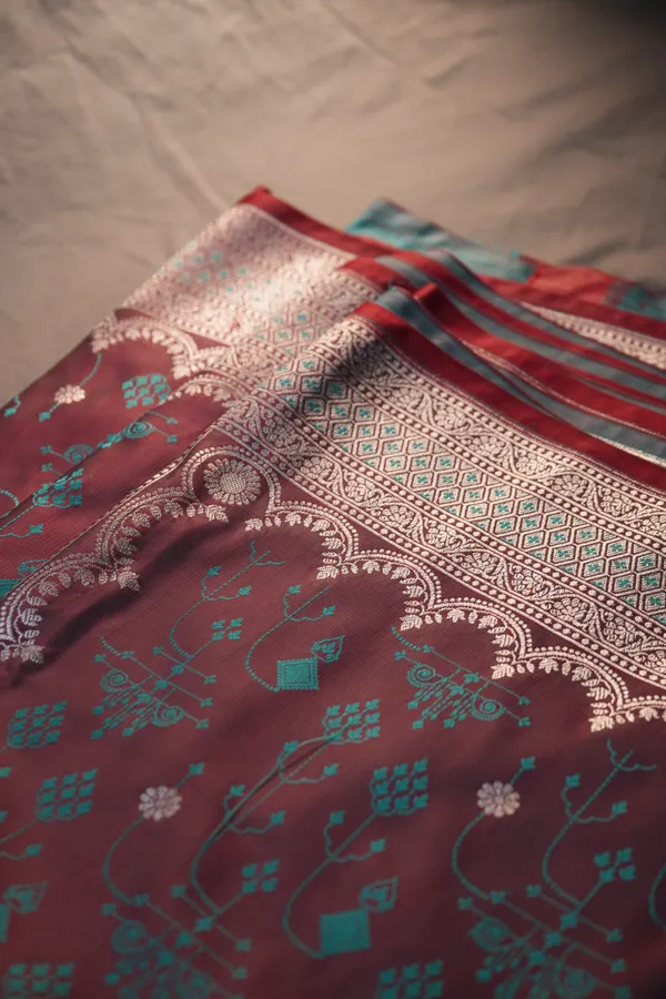 Maroon,_Teal-mashru_silk_katan_tanchoi_silk_saree