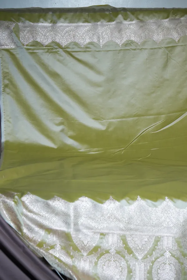 Green-mashru_silk_katan_tanchoi_silk_saree