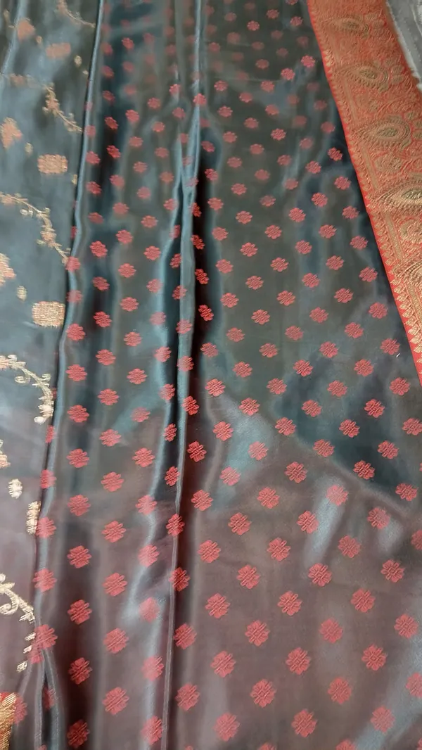WINE_Floral_Saree_for_Women