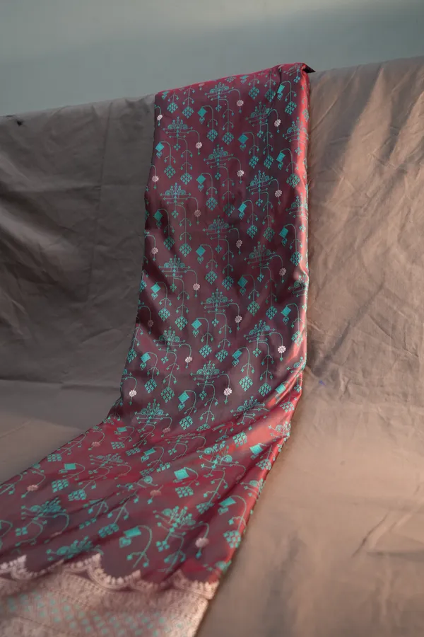 Maroon,_Teal-mashru_silk_katan_tanchoi_silk_saree