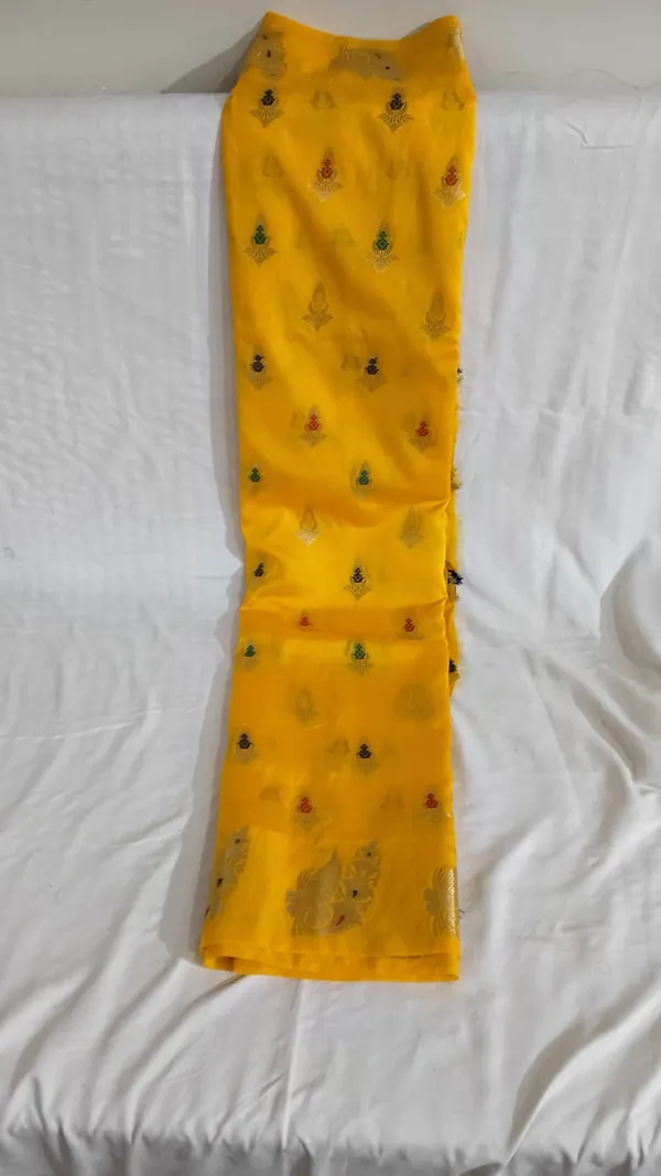 Yellow_Multicolour_Printed_Saree_for_Women